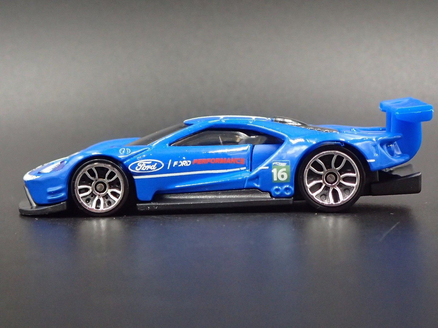 2017-2022 FORD GT RACE SUPERCAR ECOBOOST 1:64 SCALE DIORAMA DIECAST MODEL CAR