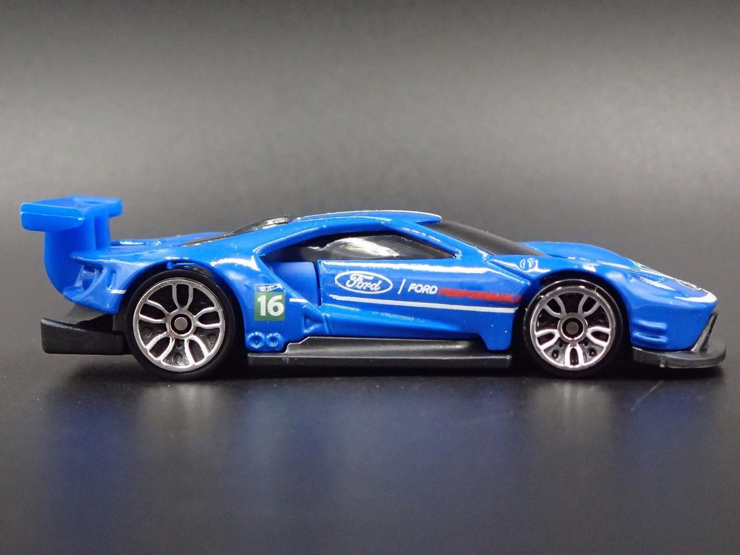 2017-2022 FORD GT RACE SUPERCAR ECOBOOST 1:64 SCALE DIORAMA DIECAST MODEL CAR