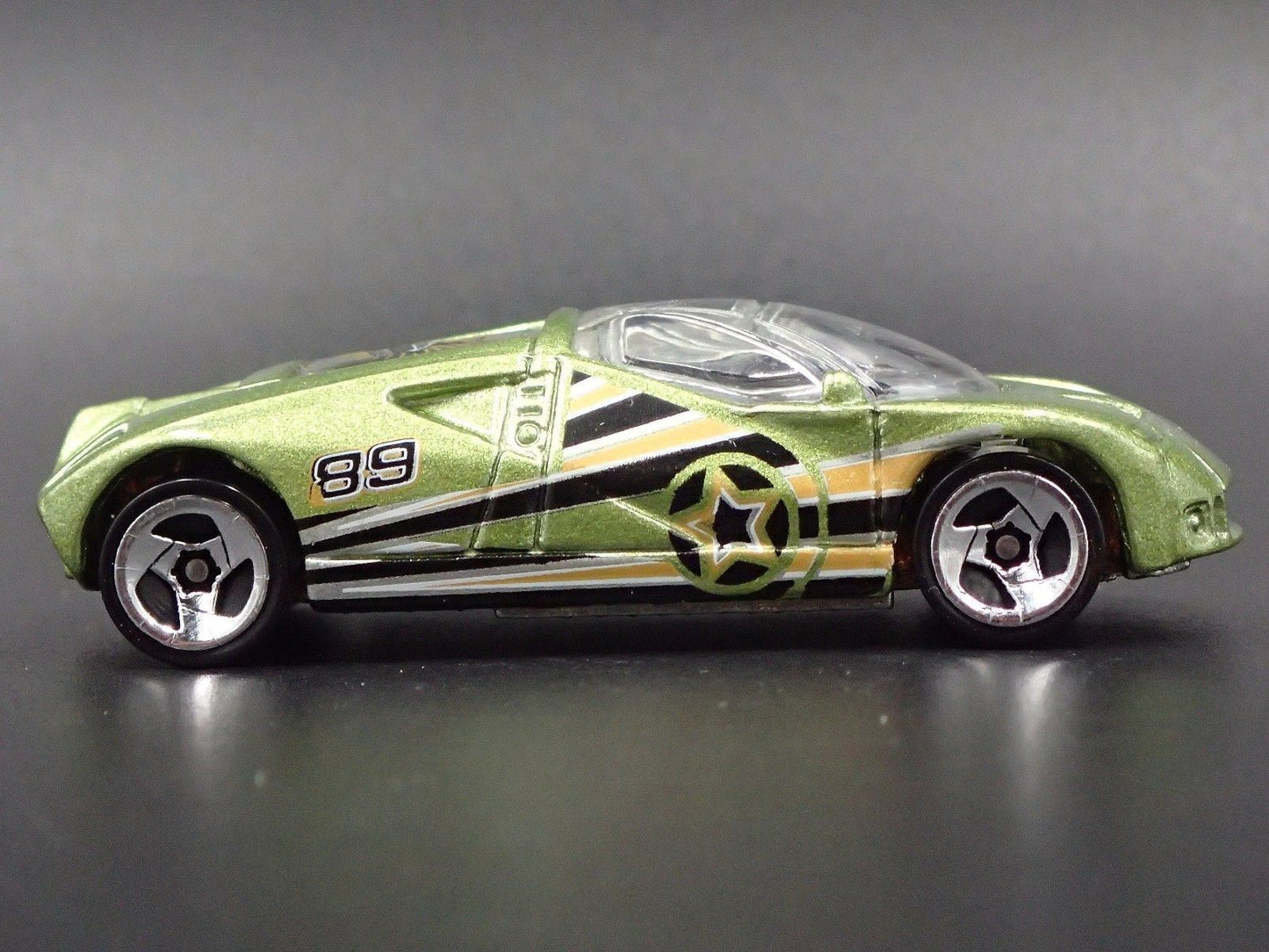 1995 95 FORD GT90 PROTOTYPE CONCEPT CAR GREEN 1:64 SCALE DIECAST MODEL CAR