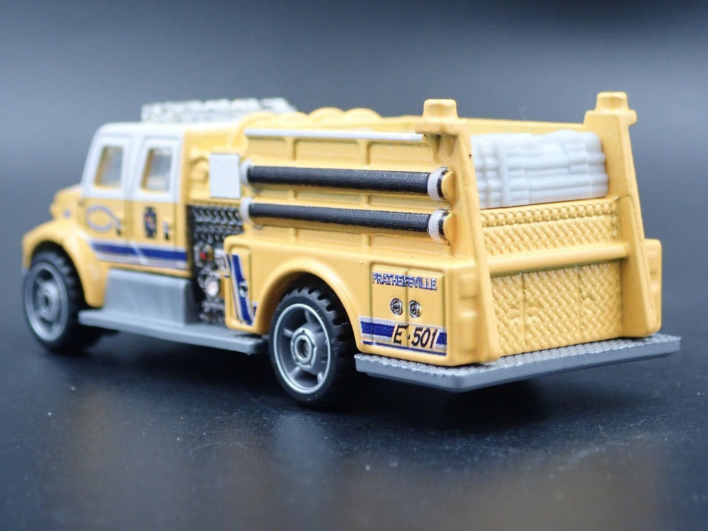 INTERNATIONAL PUMPER FIRE TRUCK BOONE COUNTY 1:64 MB SCALE DIECAST MODEL CAR