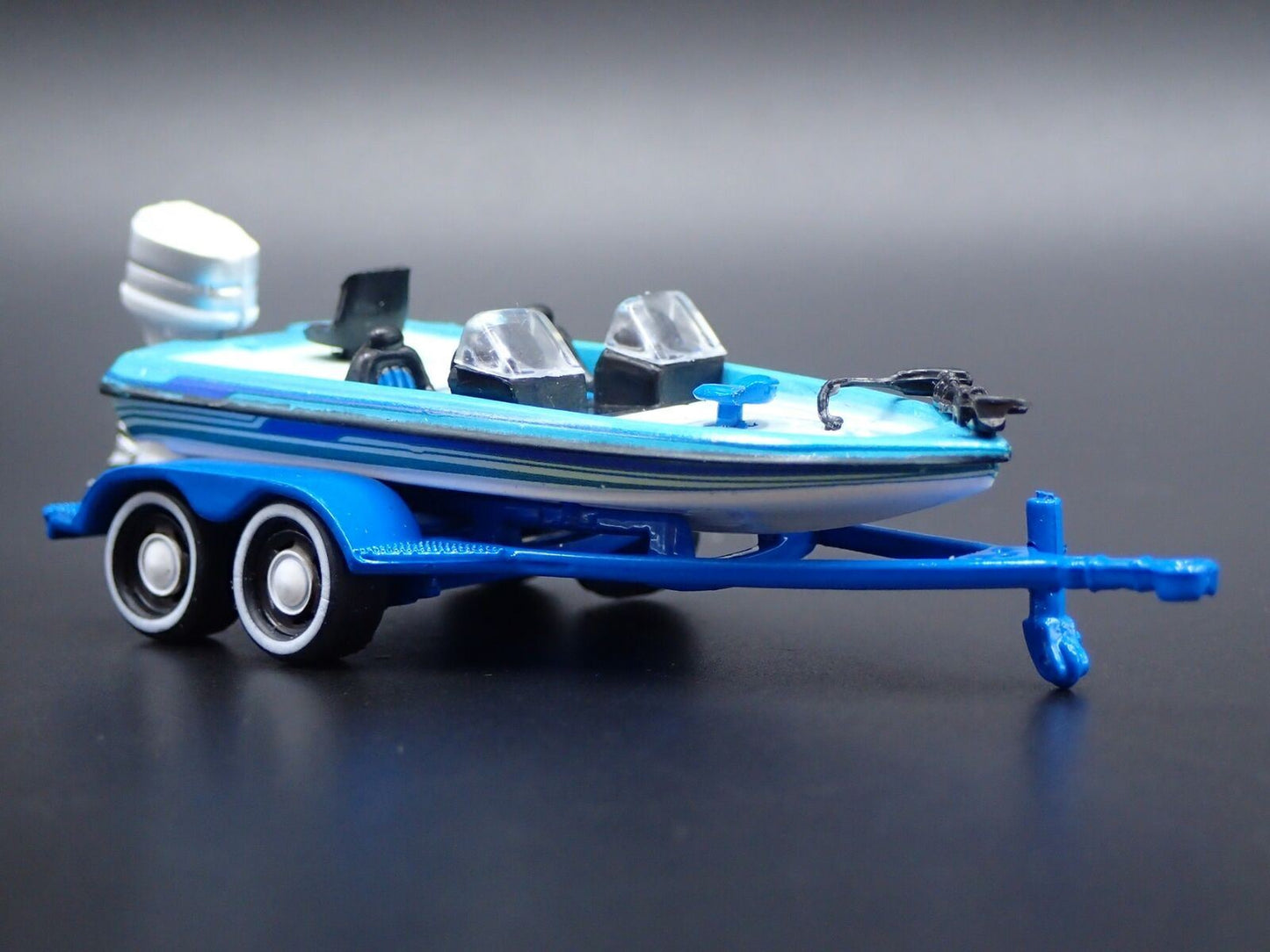 FISHING BOAT ON TRAILER W HITCH 1:64 SCALE COLLECTIBLE DIORAMA PROP MODEL BOAT