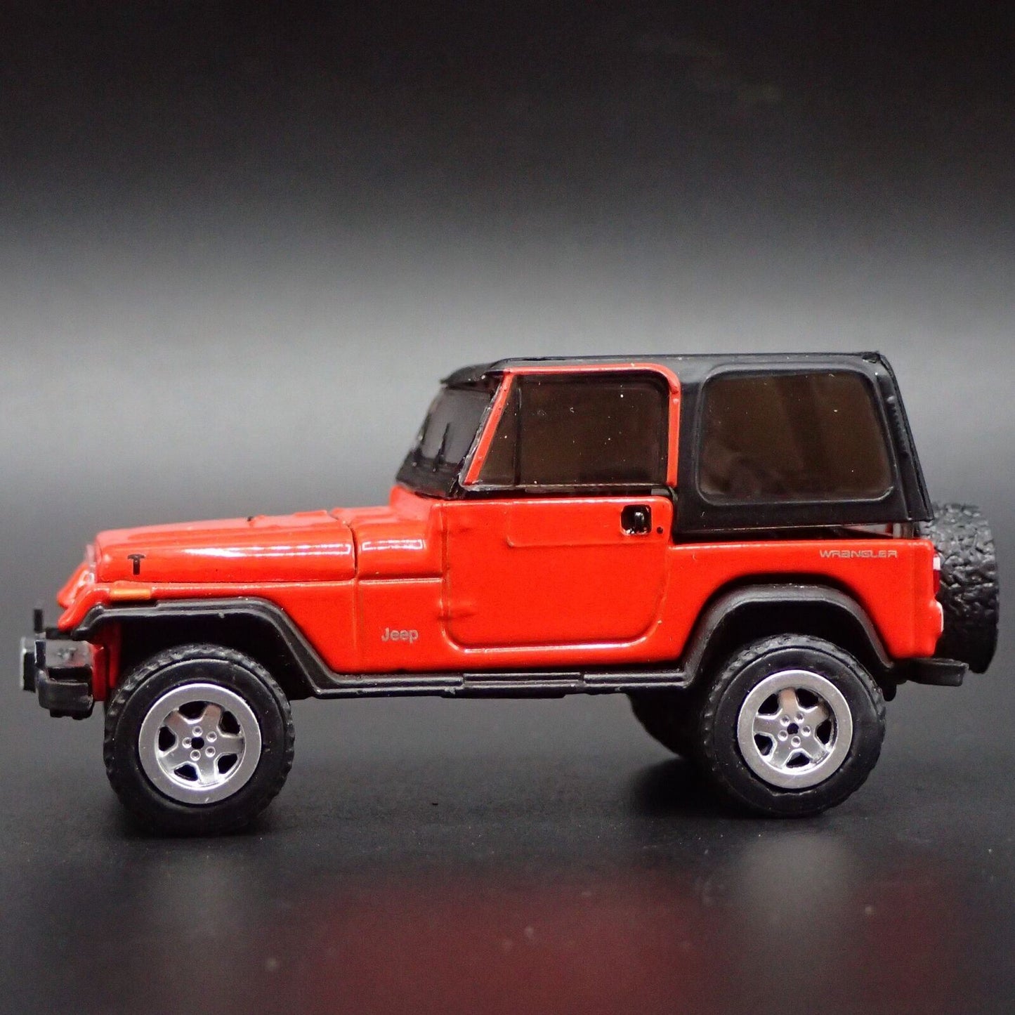 1986 - 1995 JEEP WRANGLER YJ 2 TWO DOOR RED 1/64 SCALE DIORAMA DIECAST MODEL CAR