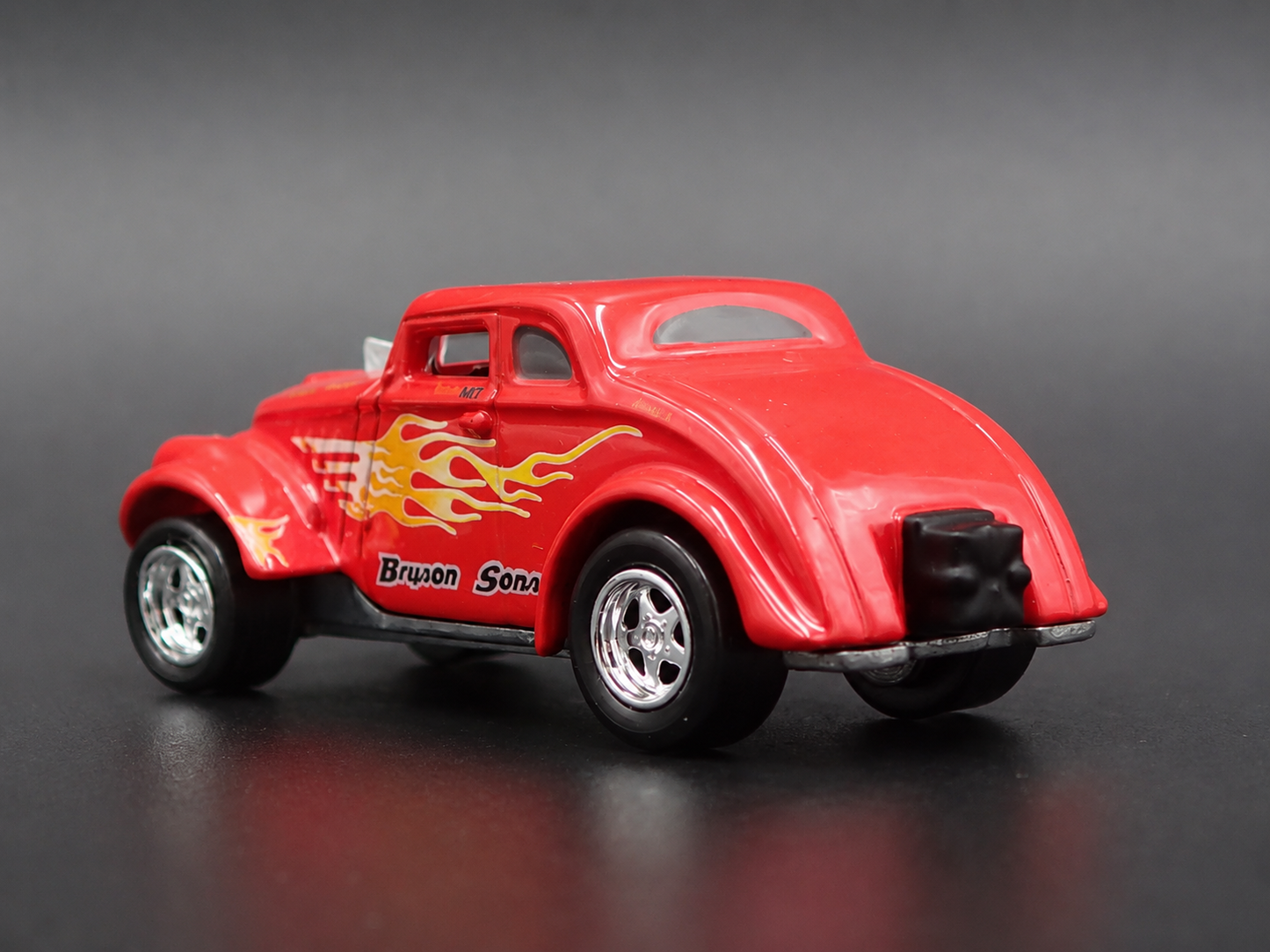 1933 33 WILLYS GASSER BRYSON & SONS 1:64 SCALE COLLECTIBLE DIECAST MODEL CAR