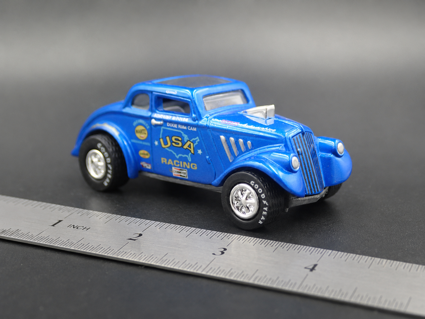 1933 33 WILLYS GASSER USA RACING RARE 1:64 SCALE DIORAMA DIECAST MODEL CAR