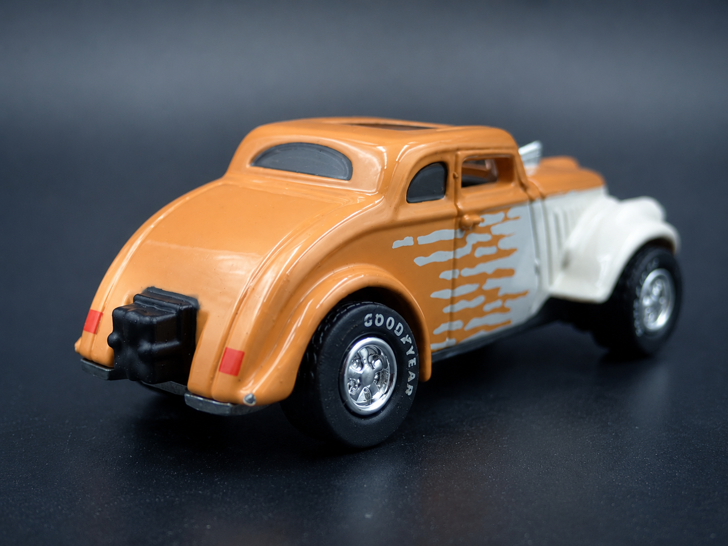 1933 33 WILLYS GASSER RARE. 1:64 SCALE COLLECTIBLE DIORAMA DIECAST MODEL CAR