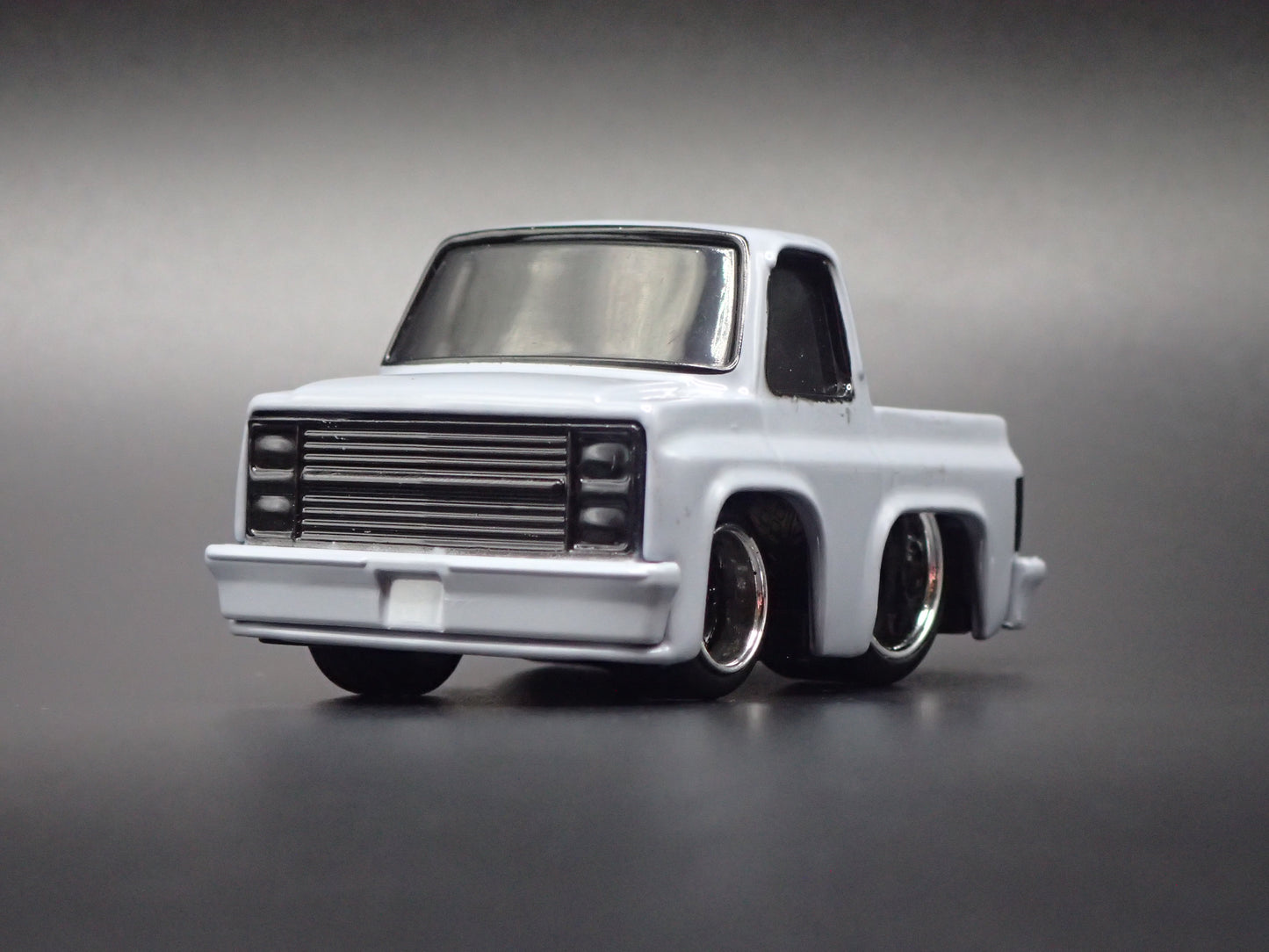 1987 87 CHEVY CHEVROLET C10 PICKUP TRUCK TUNED GRAY 1/64 SCALE DIECAST MODEL CAR