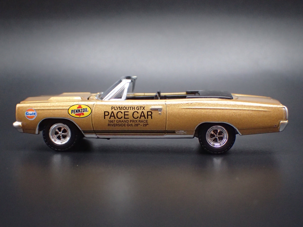 1968 68 PLYMOUTH GTX 1967 TIMES GRAND PRIX 1:64 SCALE DIECAST MODEL CAR