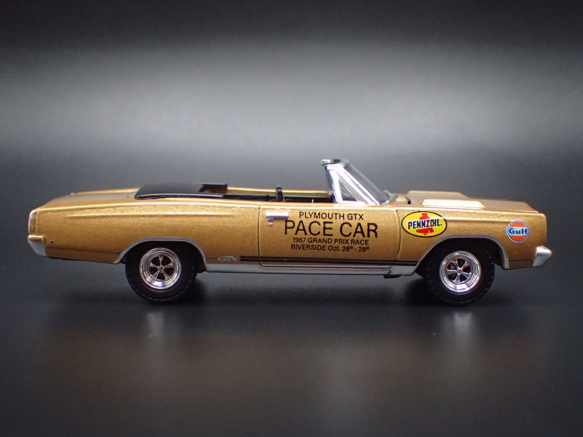 1968 68 PLYMOUTH GTX 1967 TIMES GRAND PRIX 1:64 SCALE DIECAST MODEL CAR