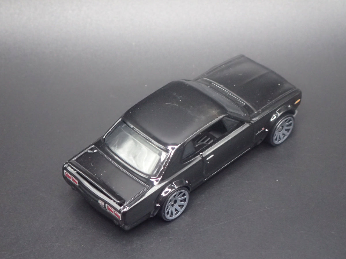 1968-1972 NISSAN SKYLINE 2000 GTX BLACK 1:64 SCALE DIORAMA DIECAST MODEL CAR