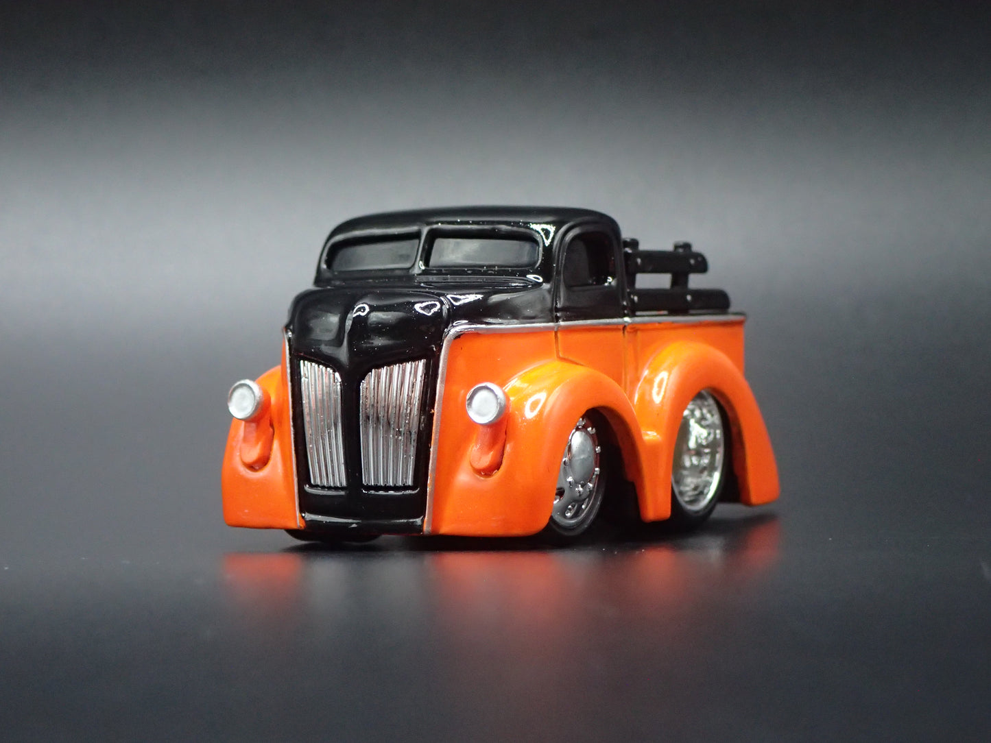 1947 47 FORD COE PICKUP TRUCK CAR TUNED 1:64 SCALE COLLECTIBLE DIECAST MODEL CAR