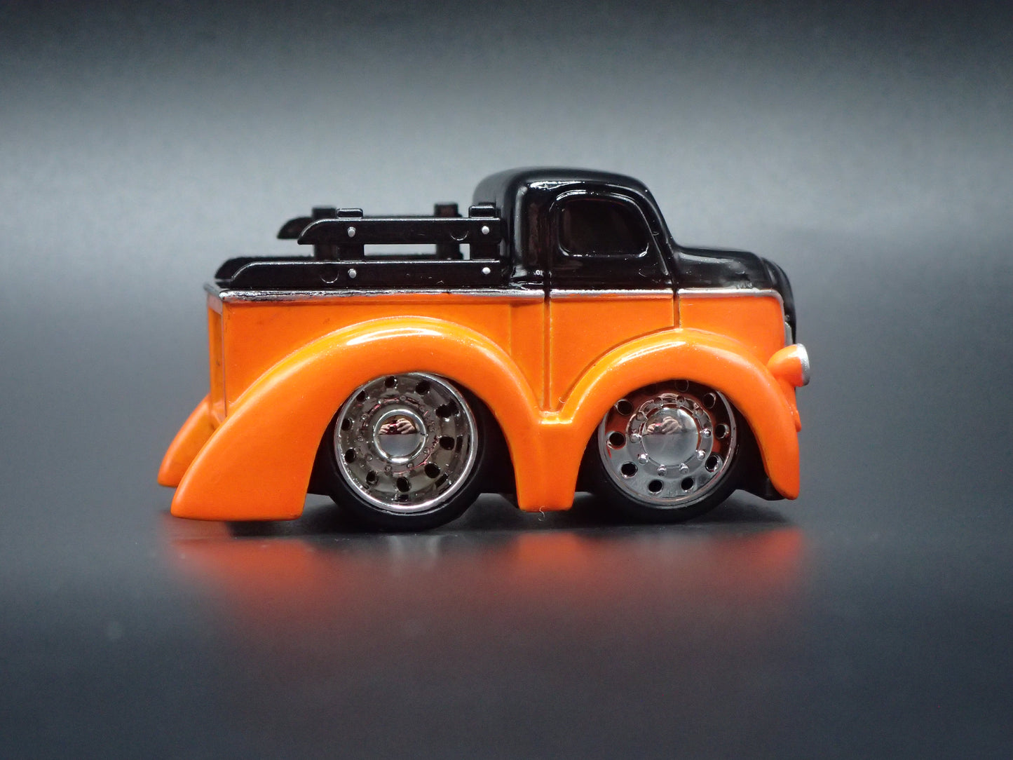 1947 47 FORD COE PICKUP TRUCK CAR TUNED 1:64 SCALE COLLECTIBLE DIECAST MODEL CAR