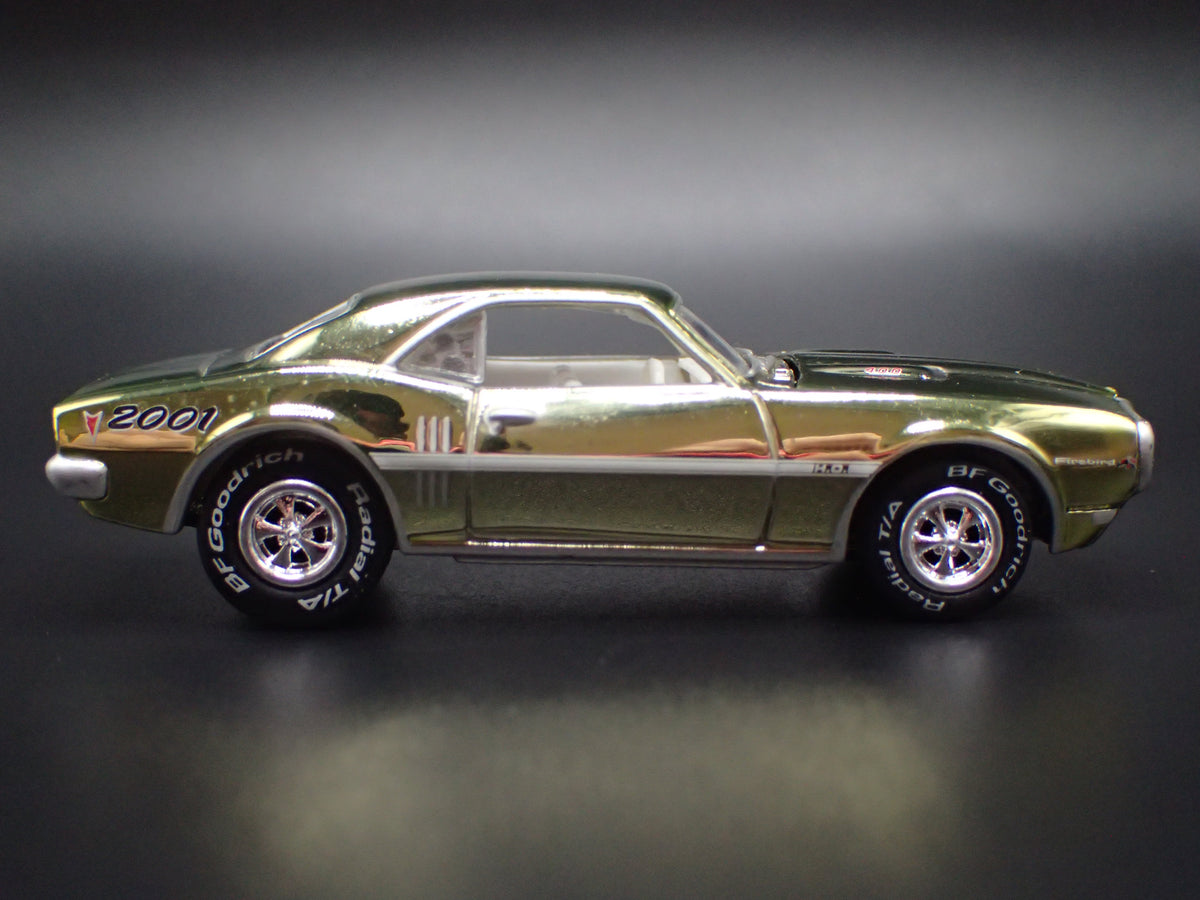 1968 68 PONTIAC FIREBIRD  1/64 SCALE COLLECTIBLE DIORAMA DIECAST MODEL CAR