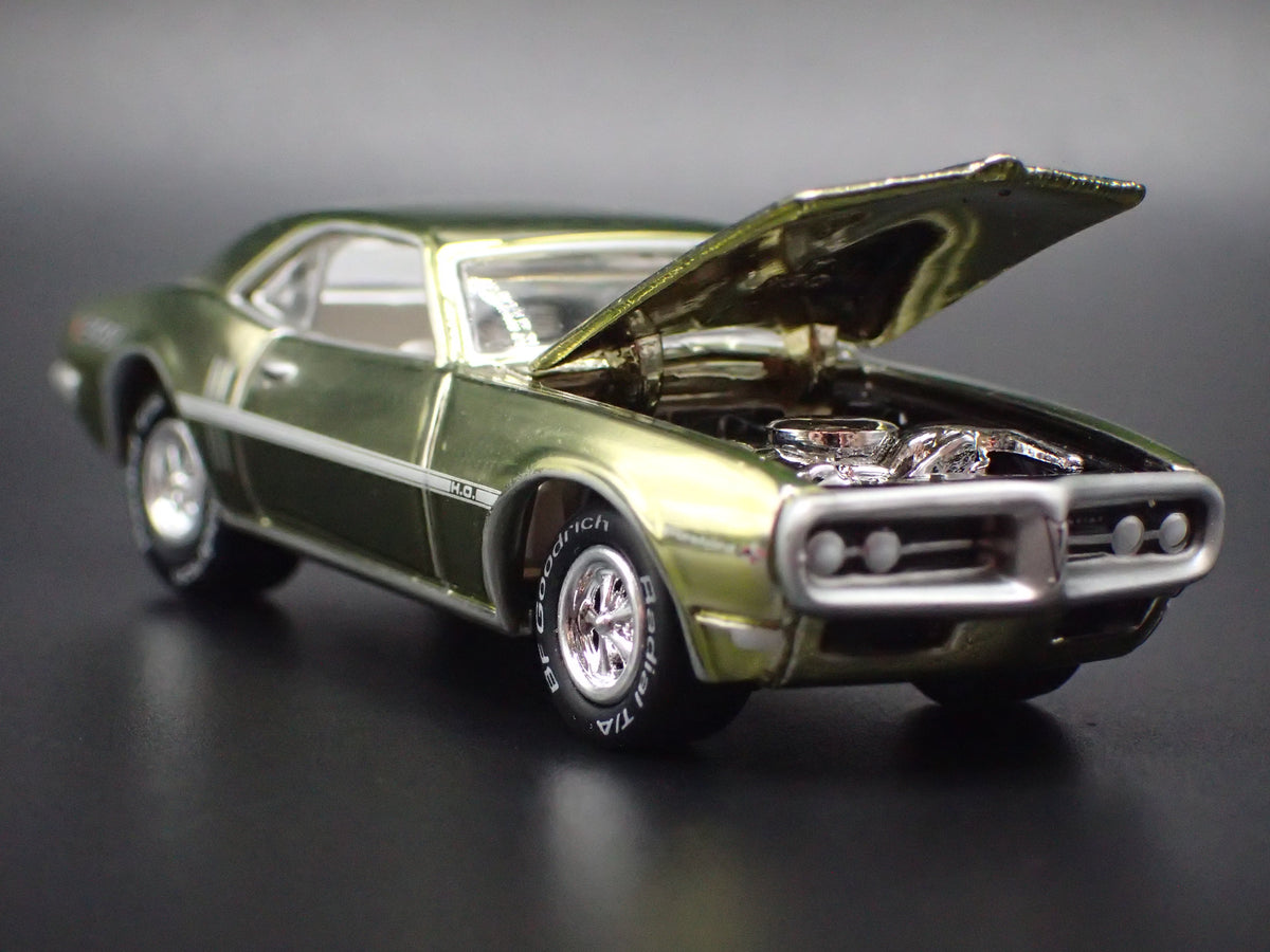 1968 68 PONTIAC FIREBIRD  1/64 SCALE COLLECTIBLE DIORAMA DIECAST MODEL CAR