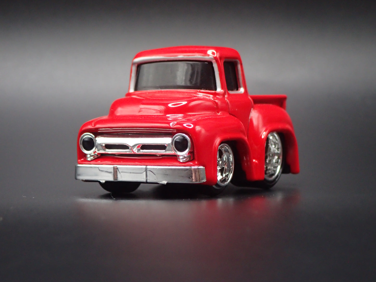1956 56 FORD F100 PICKUP TRUCK CAR TUNED 1:64 SCALE DIORAMA DIECAST MODEL CAR