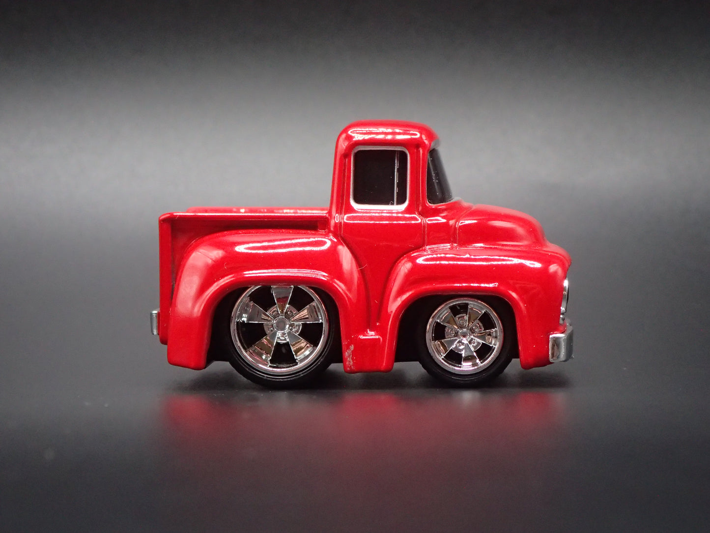 1956 56 FORD F100 PICKUP TRUCK CAR TUNED 1:64 SCALE DIORAMA DIECAST MODEL CAR