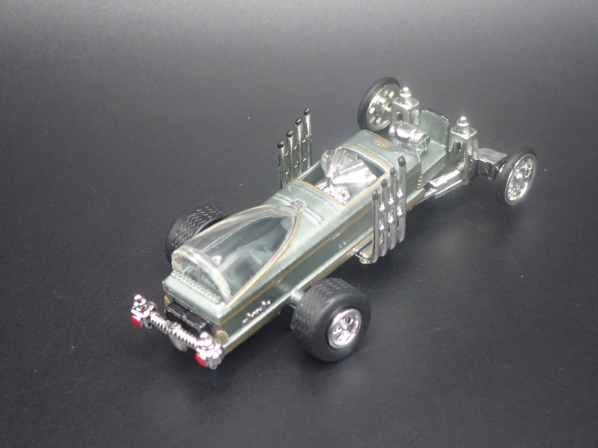 BARRIS THE OVERTAKER CUSTOM GRAY 1:64 SCALE COLLECTIBLE DIECAST MODEL CAR