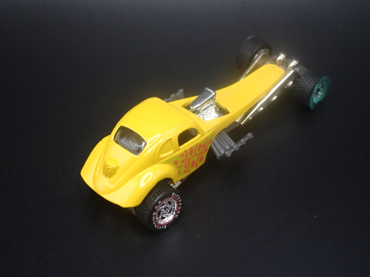 VW VOLKSWAGEN BEETLE BUGABOO DRAGSTER YELLOW 1:64 SCALE DIECAST MODEL CAR