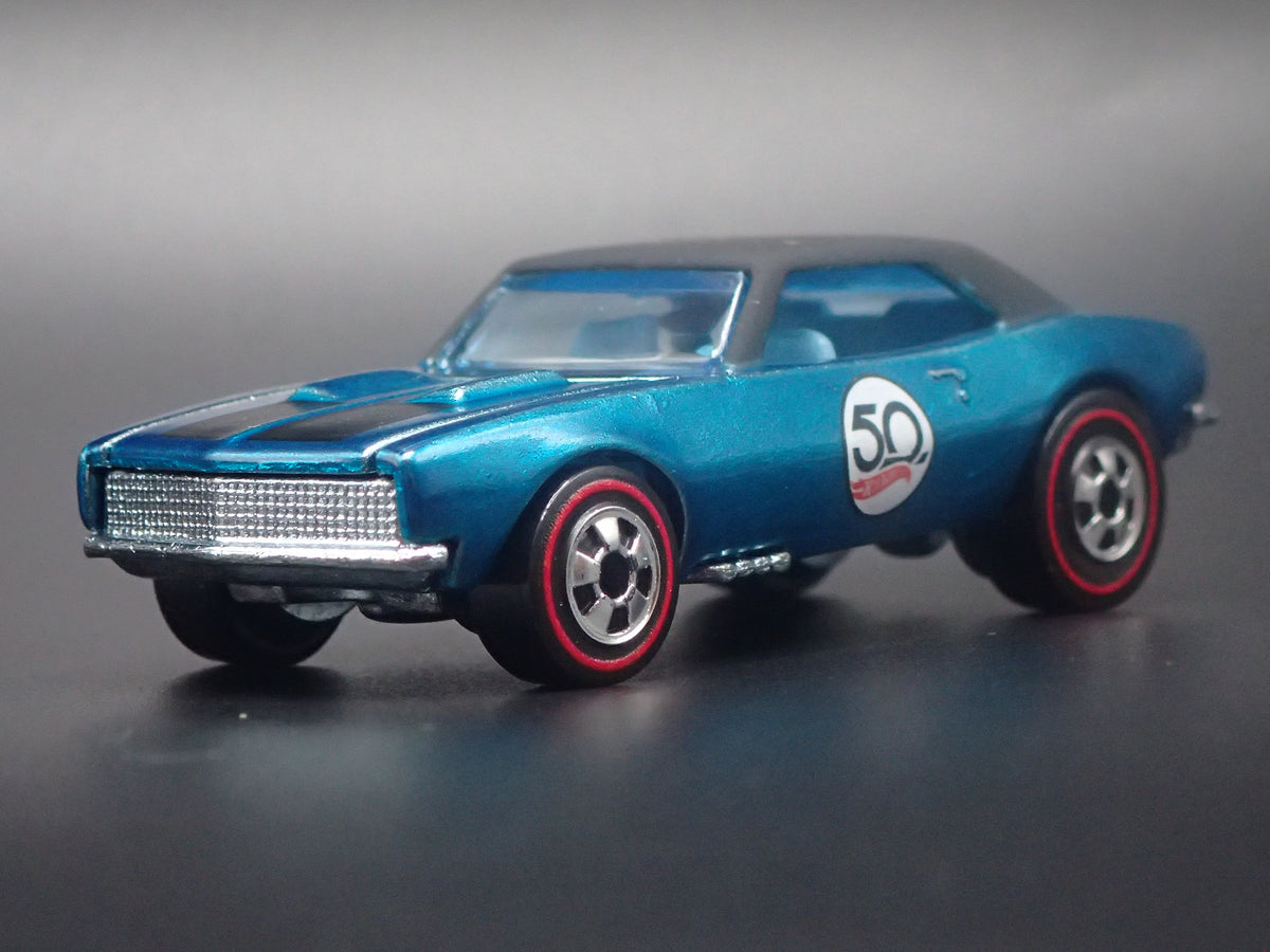 1967 67 CHEVY CHEVROLET CAMARO BLUE 1:64 SCALE COLLECTIBLE DIORAMA DIECAST MODEL CAR