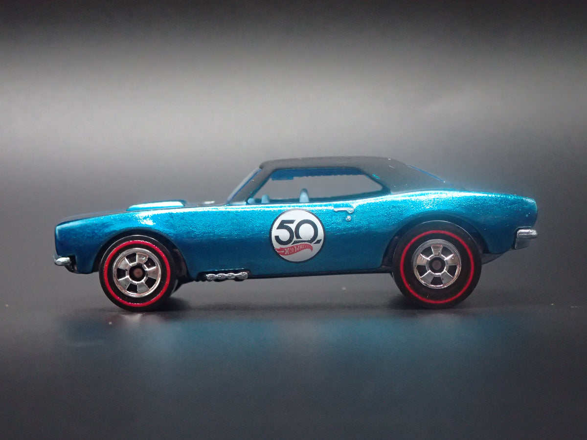 1967 67 CHEVY CHEVROLET CAMARO BLUE 1:64 SCALE COLLECTIBLE DIORAMA DIECAST MODEL CAR