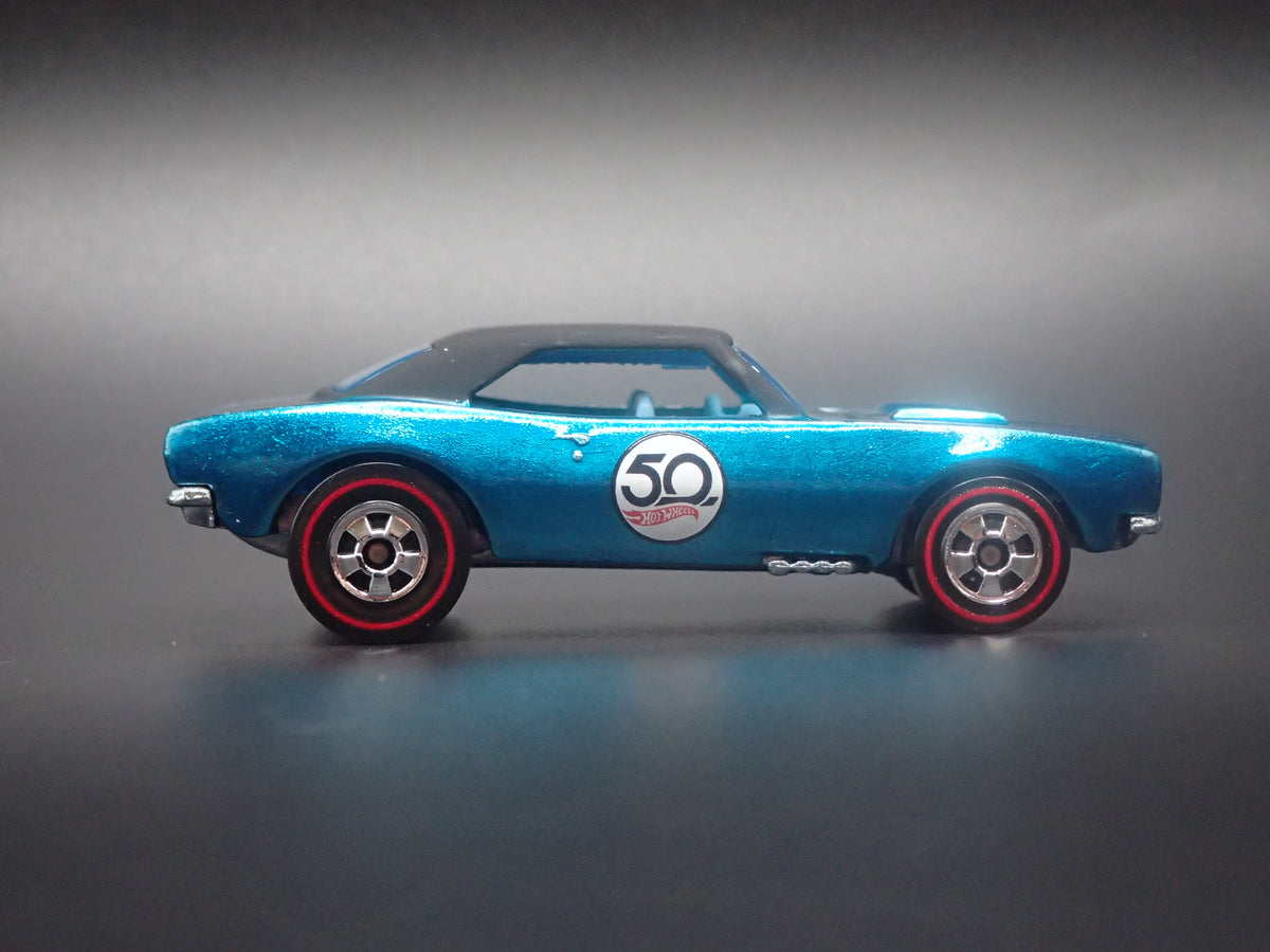1967 67 CHEVY CHEVROLET CAMARO BLUE 1:64 SCALE COLLECTIBLE DIORAMA DIECAST MODEL CAR
