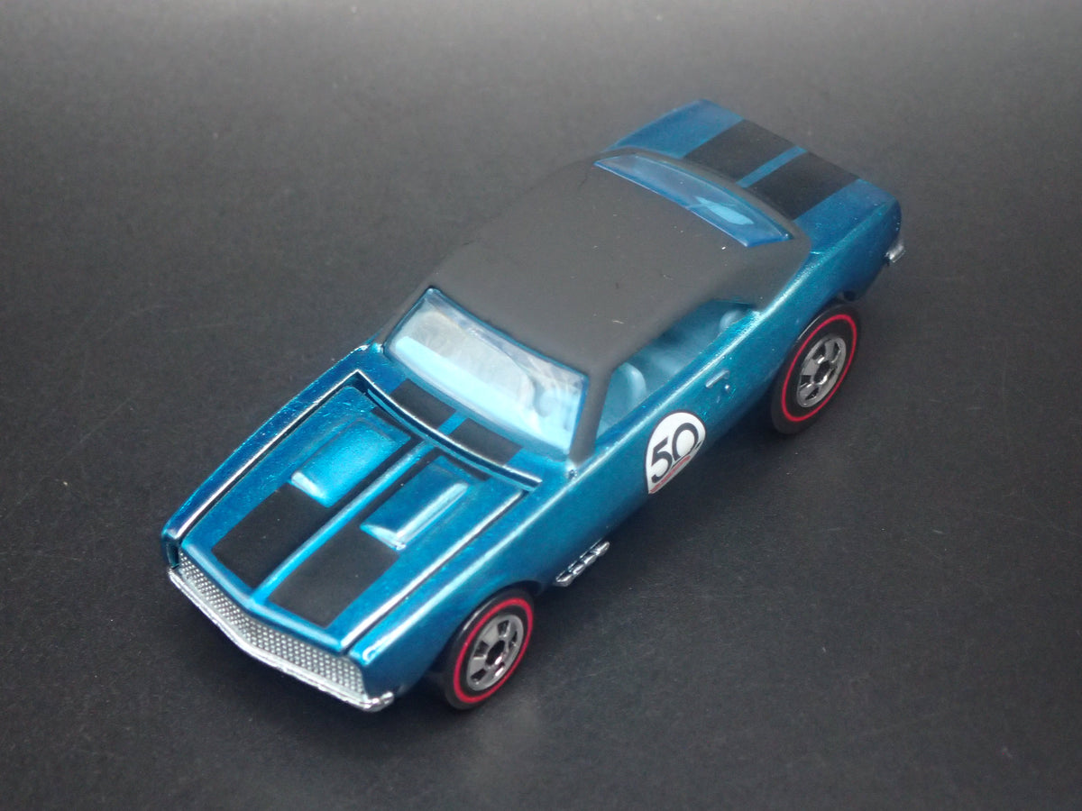 1967 67 CHEVY CHEVROLET CAMARO BLUE 1:64 SCALE COLLECTIBLE DIORAMA DIECAST MODEL CAR