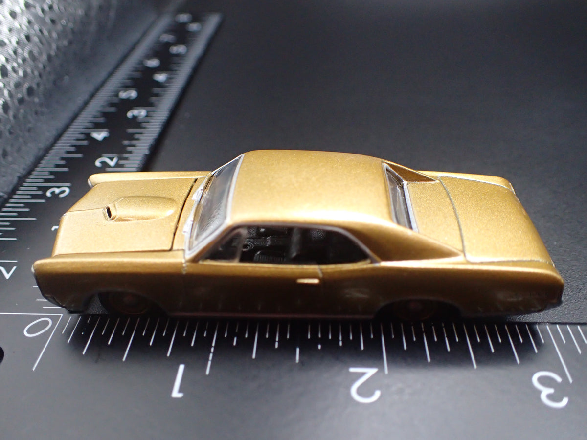 1966 66 PONTIAC GTO MUSCLE CAR GOLD 1/64 SCALE COLLECTIBLE DIECAST MODEL CAR