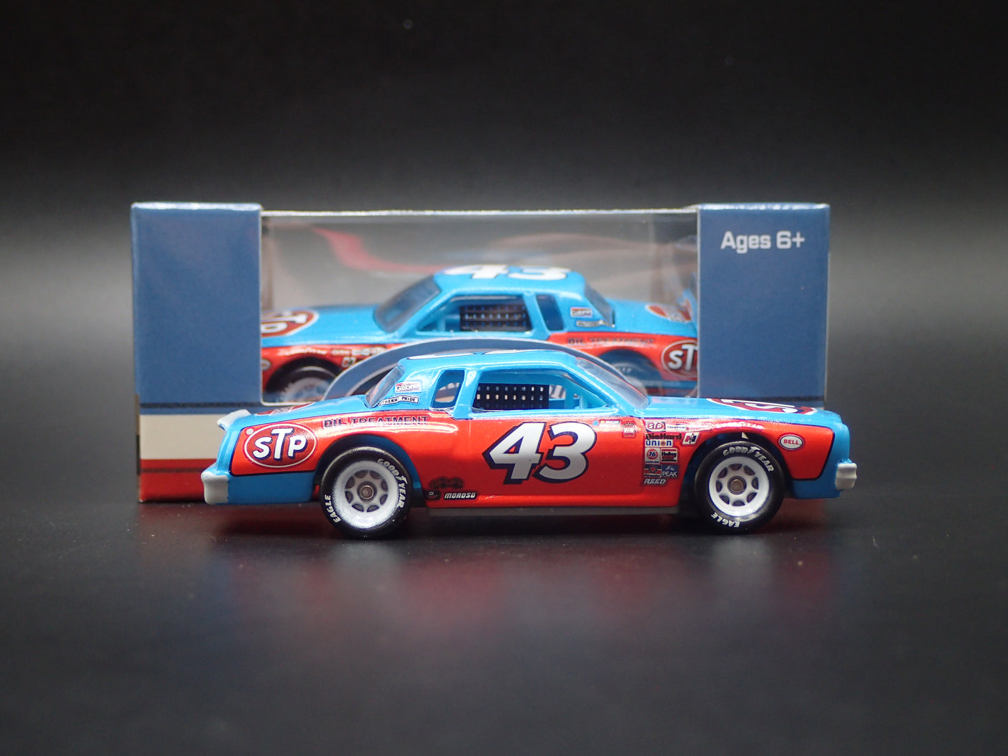 1981 81 MONTE CARLO 43 RICHARD PETTY STP NASCAR  1:64 SCALE DIECAST MODEL CAR