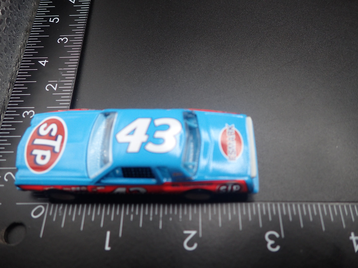 1981 81 MONTE CARLO 43 RICHARD PETTY STP NASCAR  1:64 SCALE DIECAST MODEL CAR