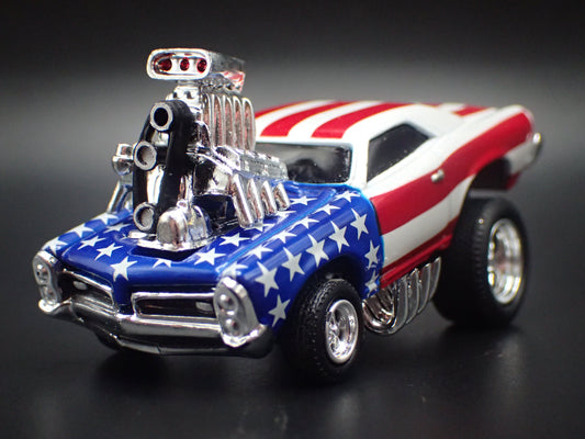 1966 66 PONTIAC GTO USA FLAG 1:64 SCALE COLLECTIBLE DIORAMA DIECAST MODEL CAR