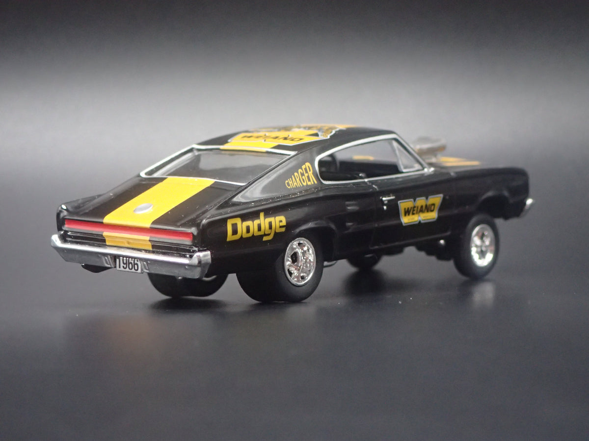 1966 66 DODGE CHARGER HEMI WEILAND DRAG NHRA 1:64 SCALE DIECAST MODEL CAR