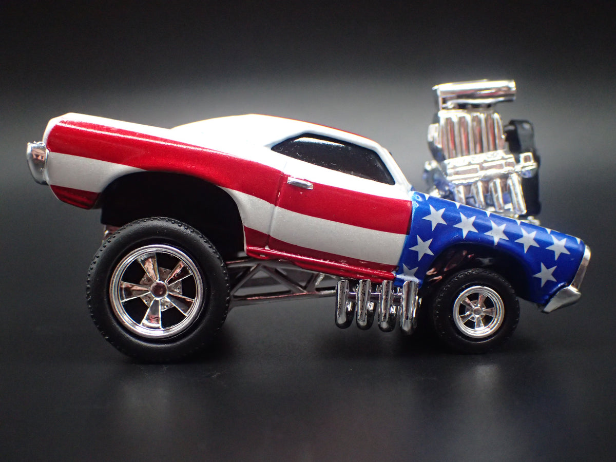 1966 66 PONTIAC GTO USA FLAG 1:64 SCALE COLLECTIBLE DIORAMA DIECAST MODEL CAR