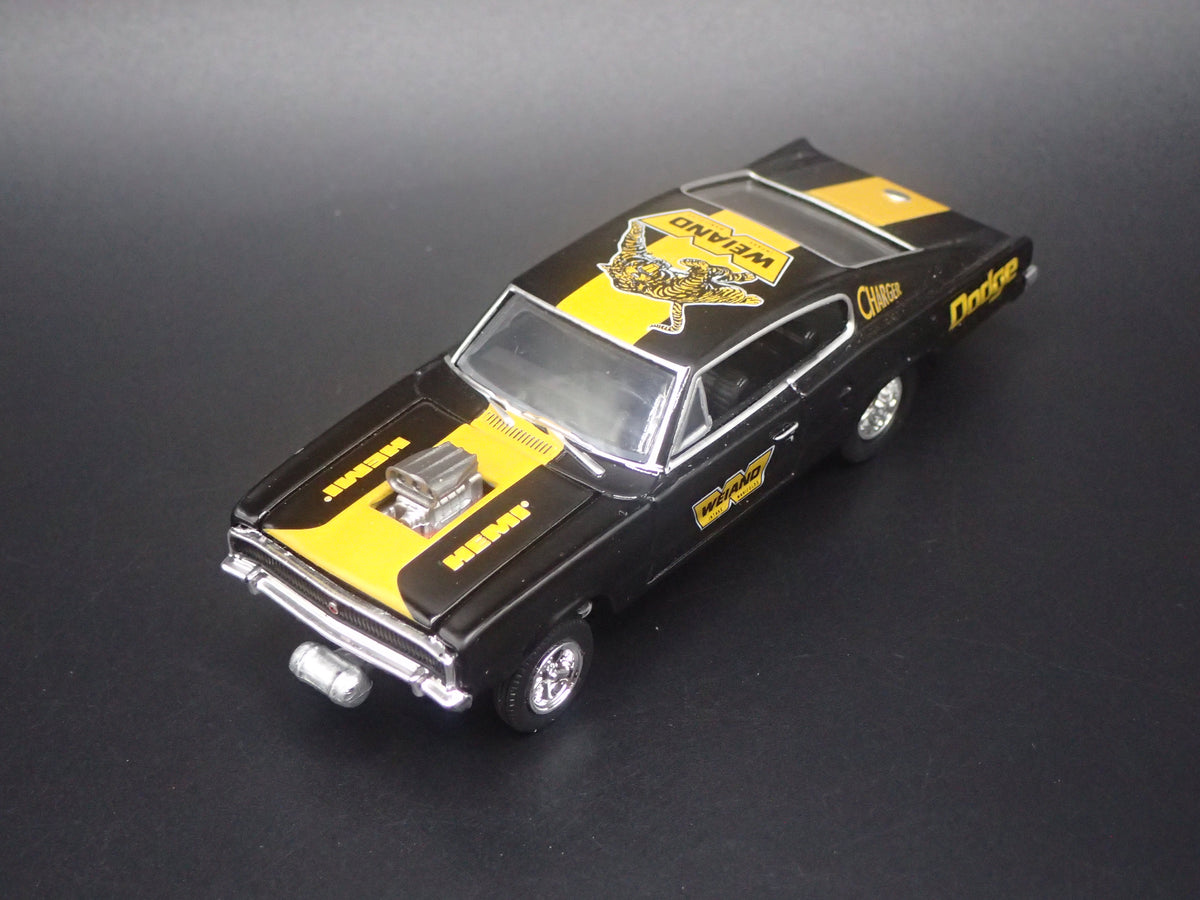 1966 66 DODGE CHARGER HEMI WEILAND DRAG NHRA 1:64 SCALE DIECAST MODEL CAR