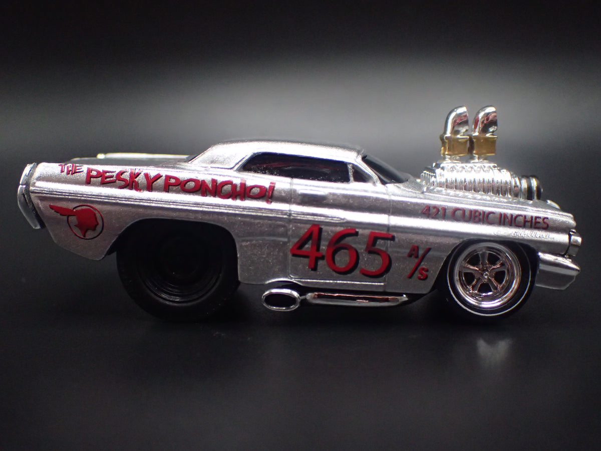 1962 62 PONTIAC CATALINA SILVER 1:64 SCALE COLLECTIBLE DIECAST MODEL CAR
