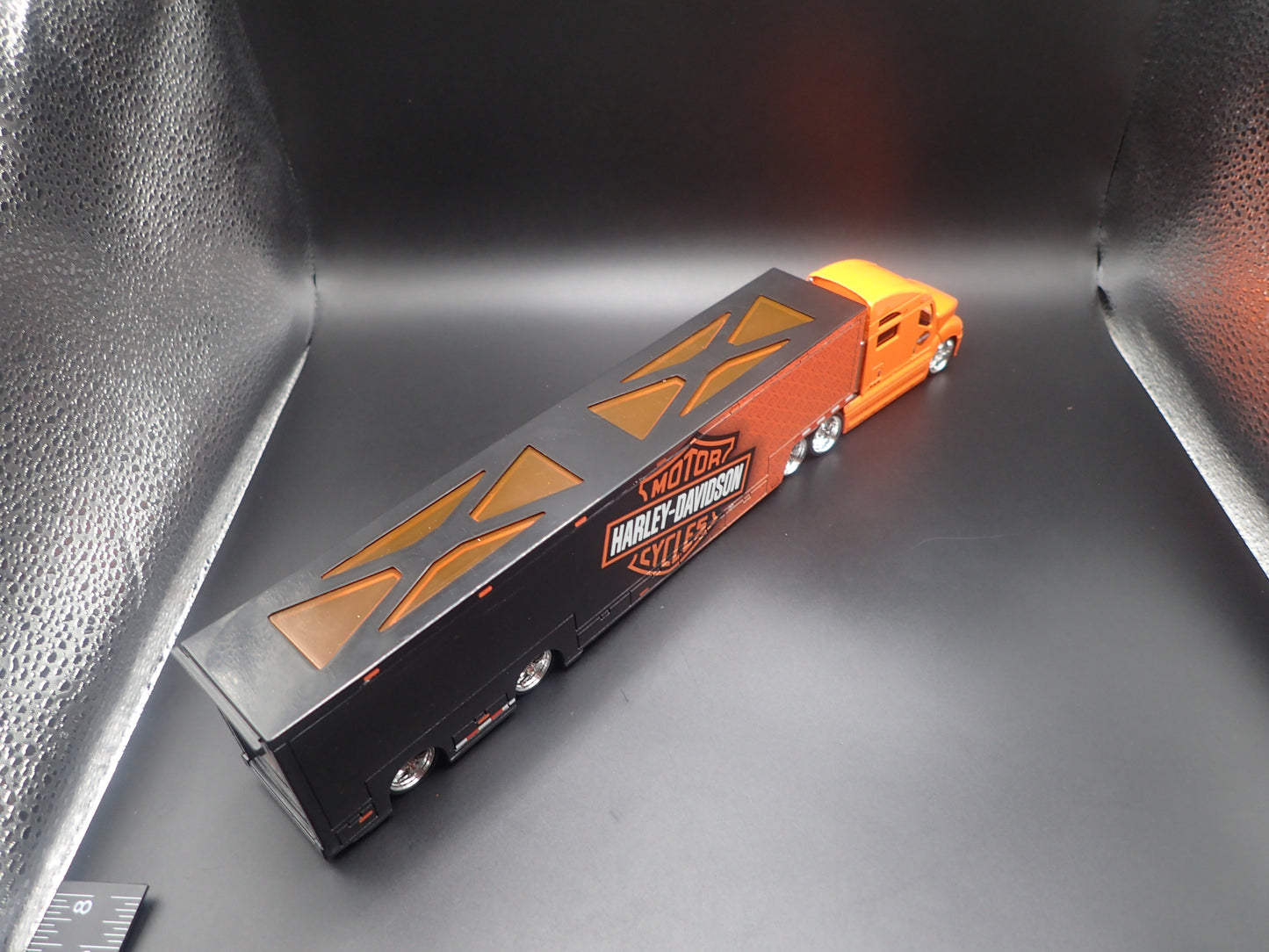 HARLEY DAVIDSON CUSTOM TRANSPORTER HAULER TRAILER 1:64 SCALE MODEL SET