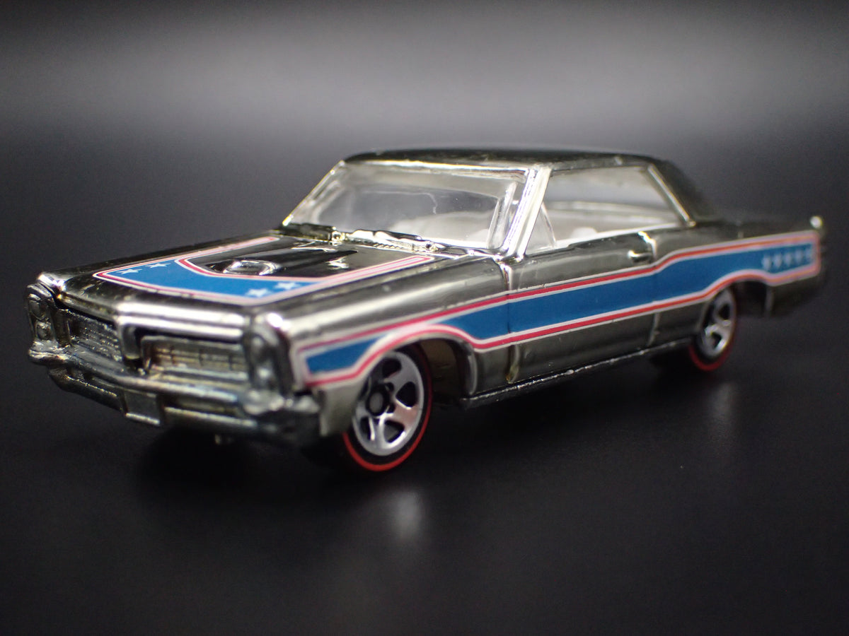 1965 65 PONTIAC GTO MUSCLE CAR CHROME 1:64 SCALE COLLECTIBLE DIECAST MODEL CAR