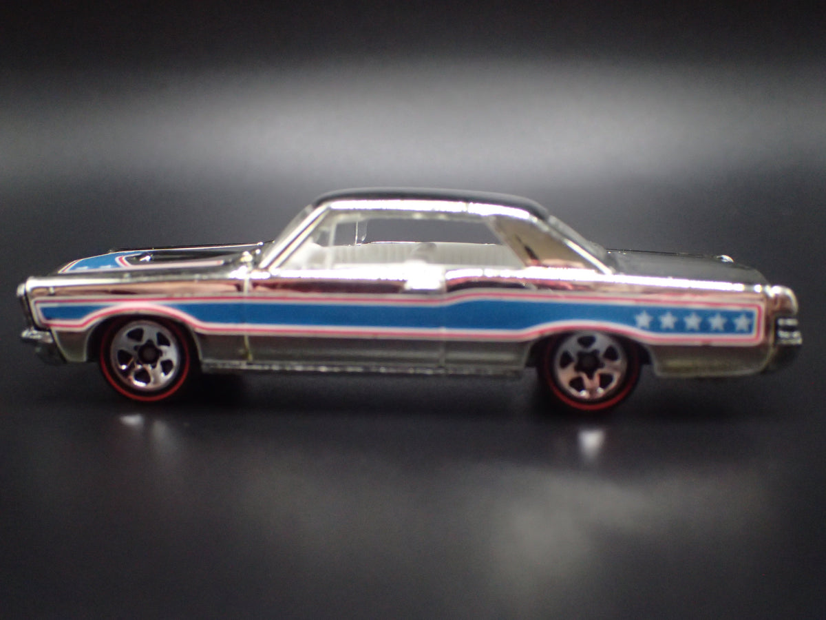 1965 65 PONTIAC GTO MUSCLE CAR CHROME 1:64 SCALE COLLECTIBLE DIECAST MODEL CAR