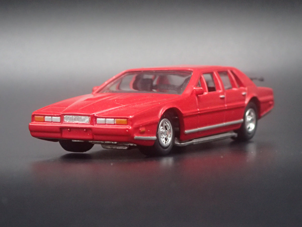 1983 83 ASTON MARTIN LAGONDA RED 1:64 SCALE COLLECTIBLE DIECAST MODEL CAR