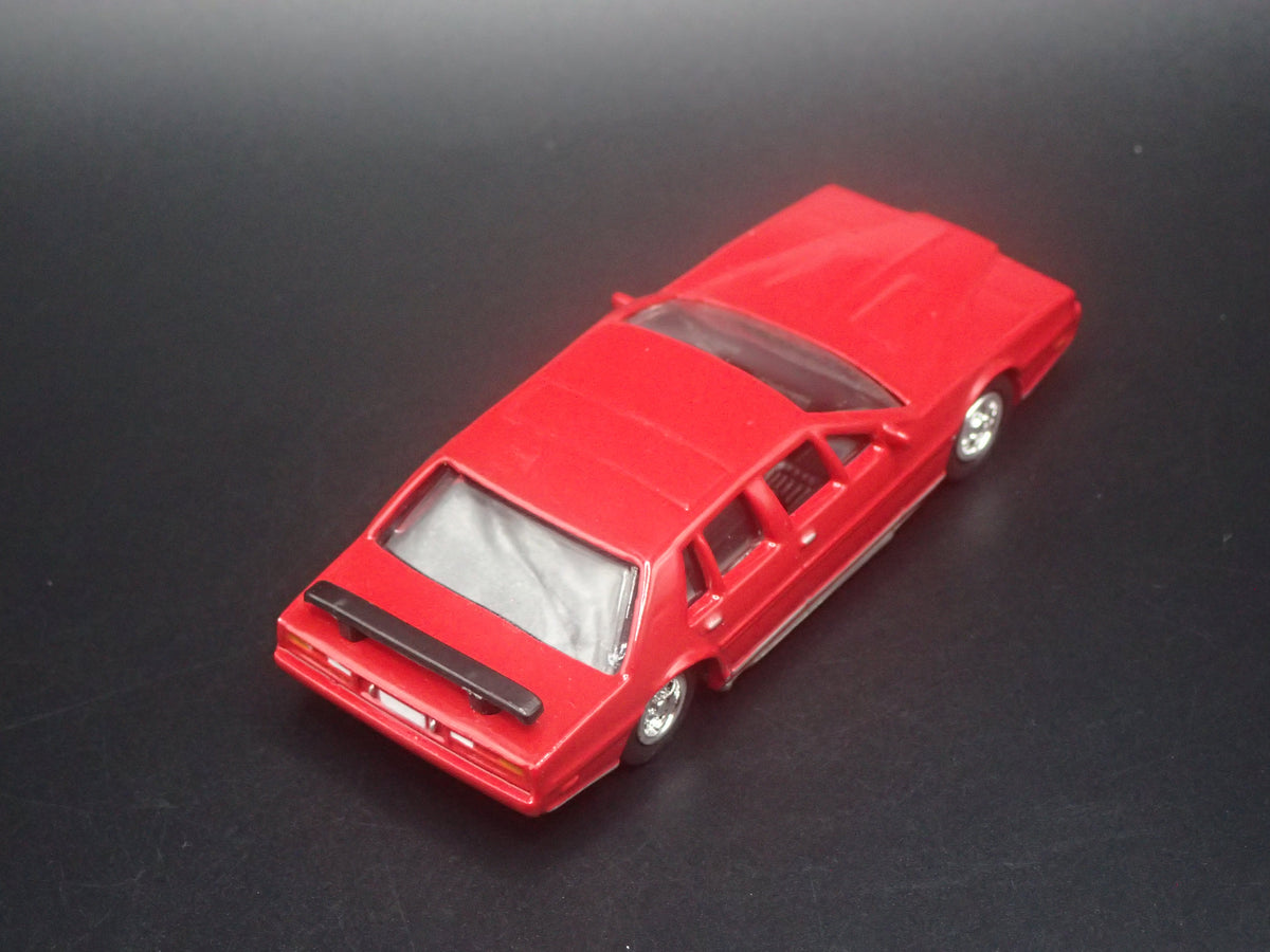 1983 83 ASTON MARTIN LAGONDA RED 1:64 SCALE COLLECTIBLE DIECAST MODEL CAR