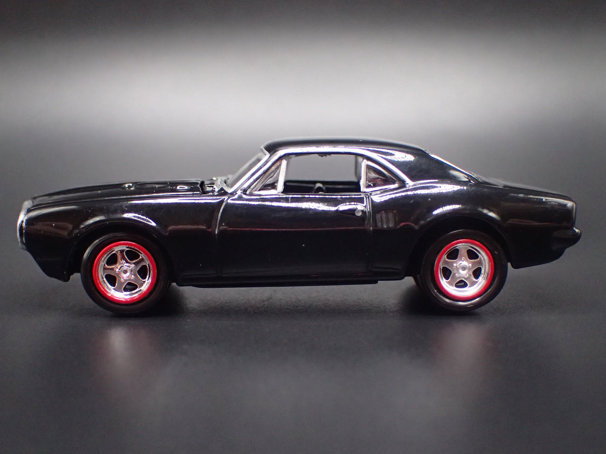 1967 67 PONTIAC FIREBIRD BLACK 1:64 SCALE COLLECTIBLE DIORAMA DIECAST MODEL CAR