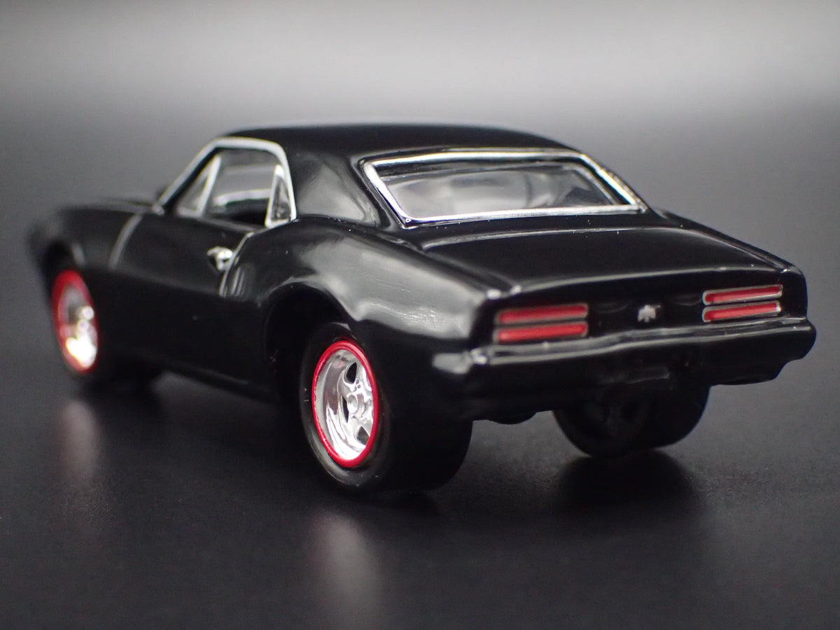 1967 67 PONTIAC FIREBIRD BLACK 1:64 SCALE COLLECTIBLE DIORAMA DIECAST MODEL CAR
