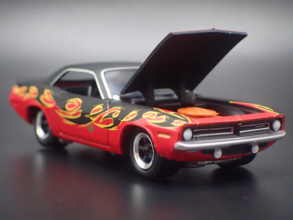 1970 70 PLYMOUTH CUDA BLACK FLAMES 1:64 SCALE COLLECTIBLE DIORAMA DIECAST MODEL CAR