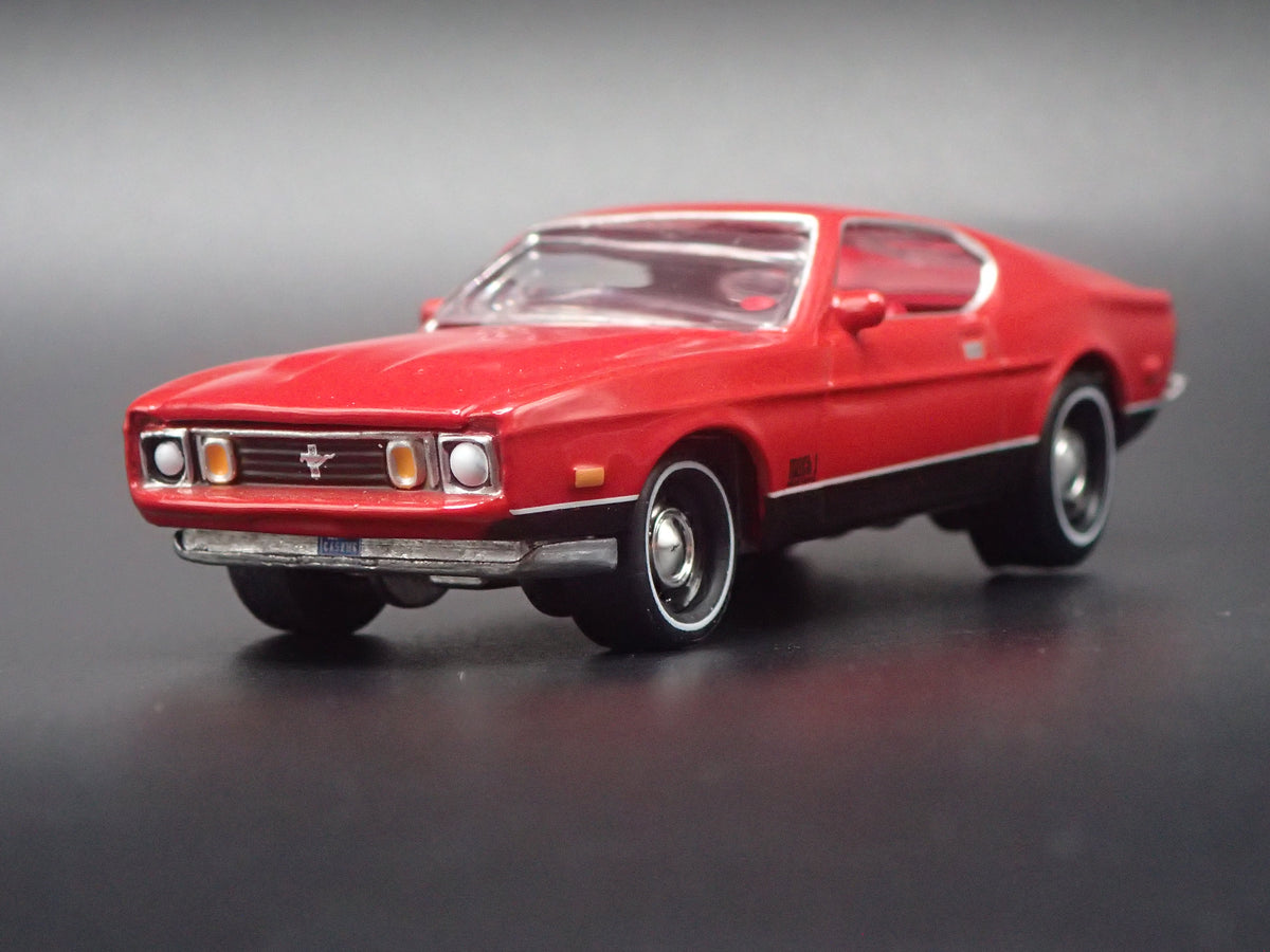 1971 71 FORD MUSTANG MACH 1 007 RED 1/64 SCALE COLLECTIBLE DIECAST MODEL CAR