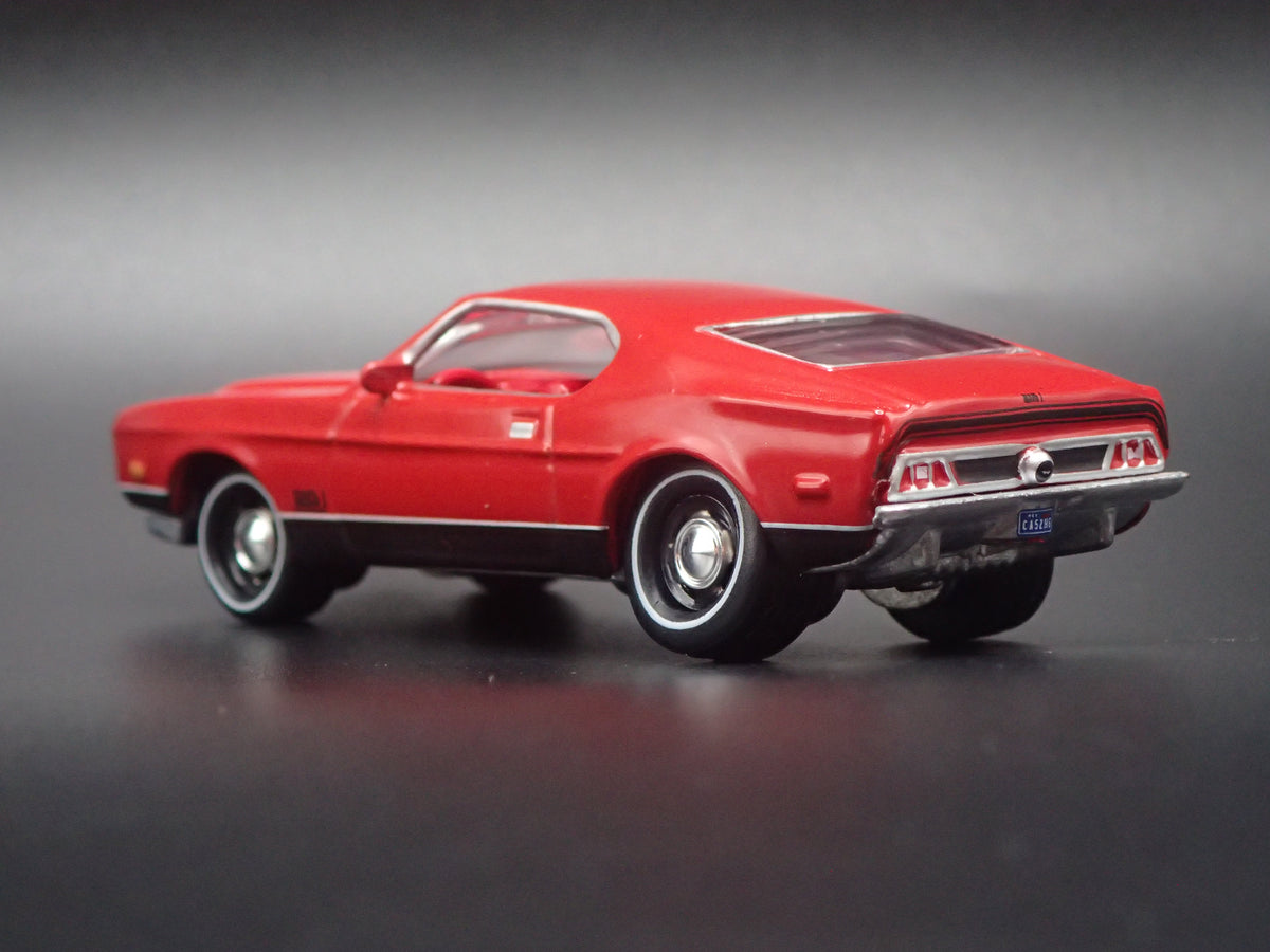 1971 71 FORD MUSTANG MACH 1 007 RED 1/64 SCALE COLLECTIBLE DIECAST MODEL CAR