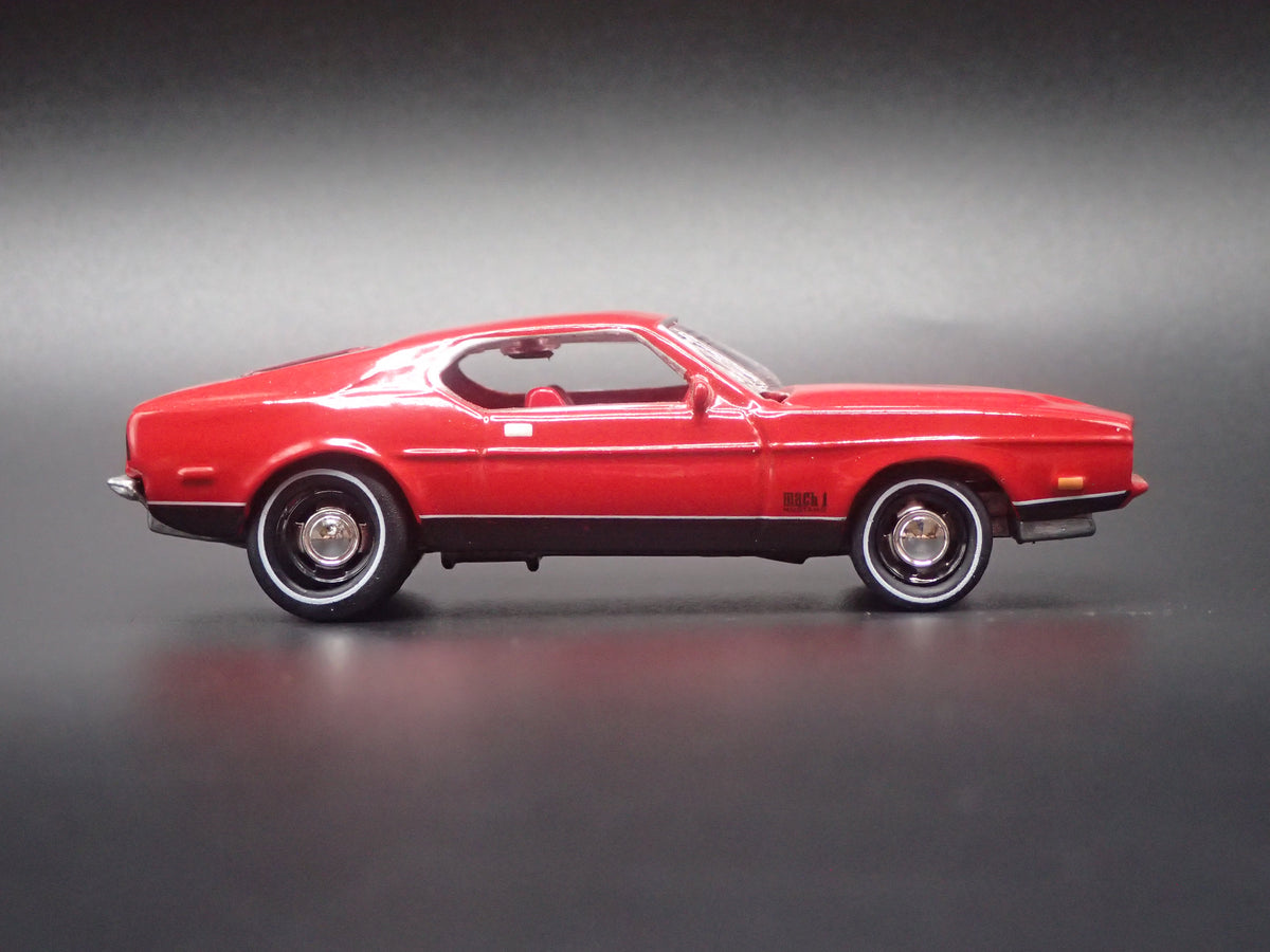 1971 71 FORD MUSTANG MACH 1 007 RED 1/64 SCALE COLLECTIBLE DIECAST MODEL CAR