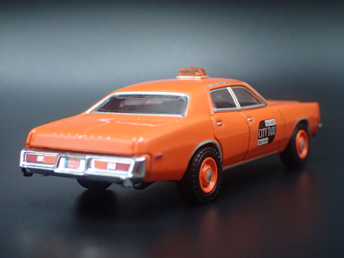 1977 77 PLYMOUTH FURY TAXI CAB BINGHAMTON NY 1:64 SCALE ECAST MODEL CAR
