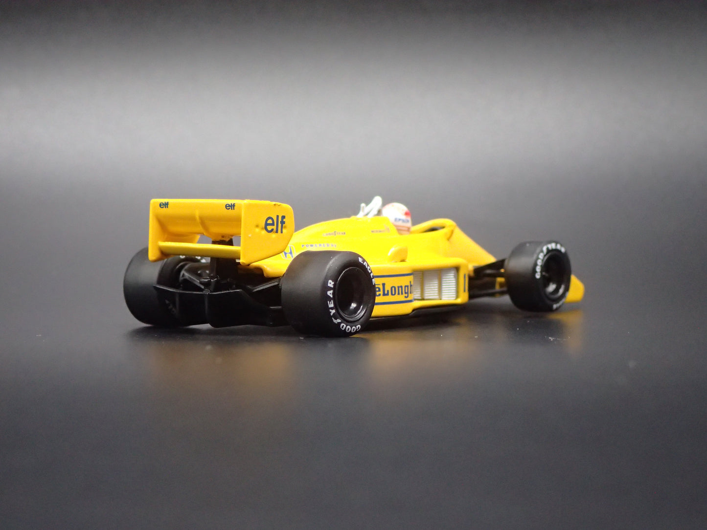 LOTUS 99T #11 1987 MONACO GP SATORU NAKAJIMA VINTAGE F1 RACING 1:64 SCALE DIECAST CAR