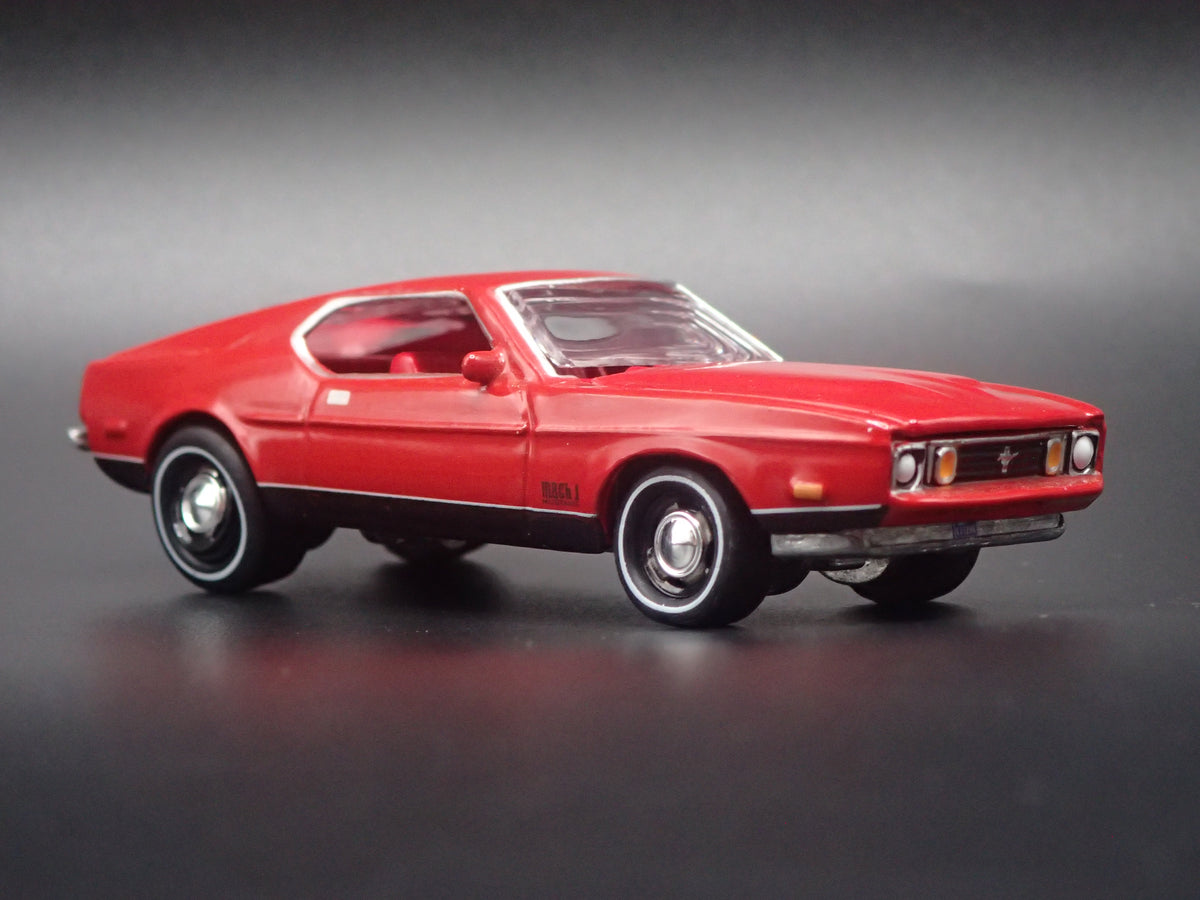 1971 71 FORD MUSTANG MACH 1 007 RED 1/64 SCALE COLLECTIBLE DIECAST MODEL CAR