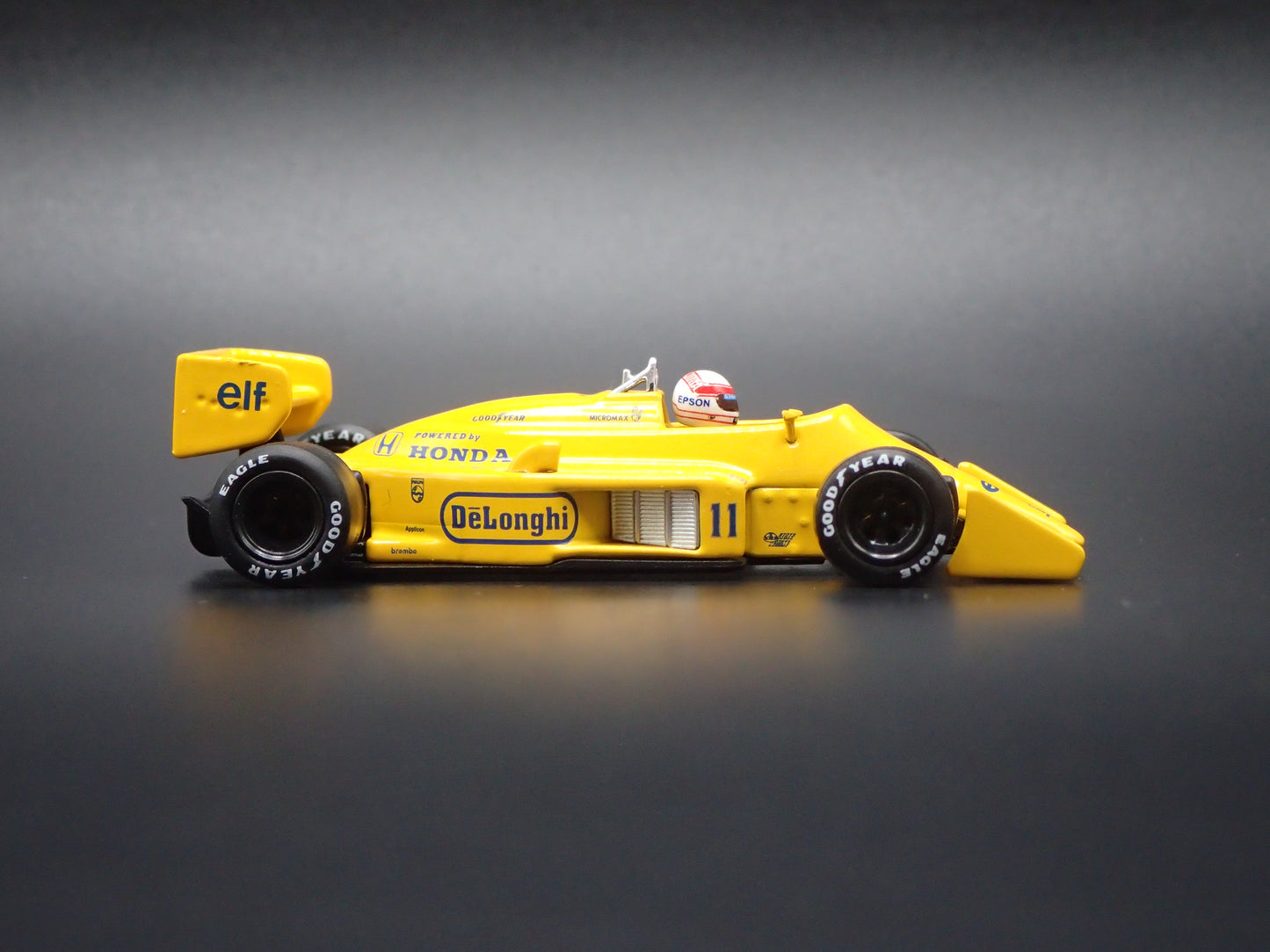 LOTUS 99T #11 1987 MONACO GP SATORU NAKAJIMA VINTAGE F1 RACING 1:64 SCALE DIECAST CAR