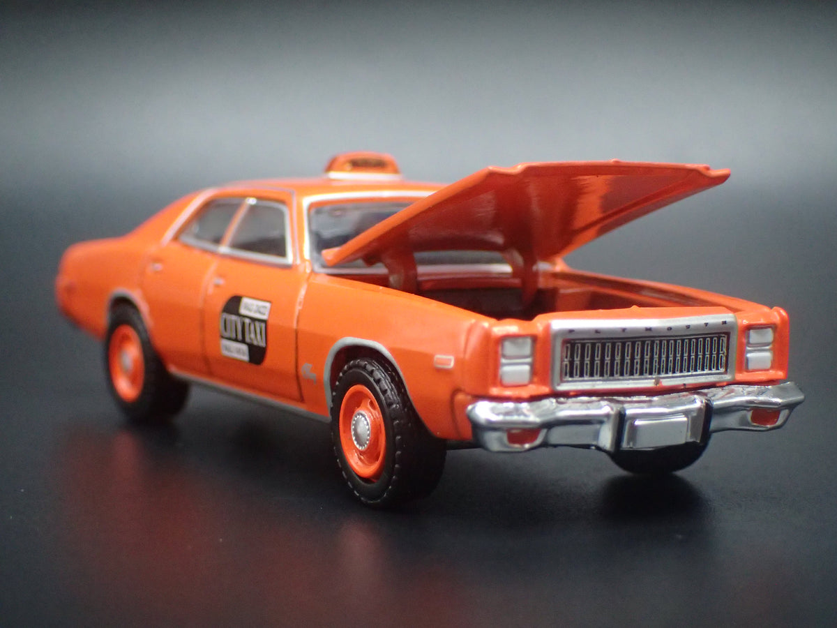 1977 77 PLYMOUTH FURY TAXI CAB BINGHAMTON NY 1:64 SCALE ECAST MODEL CAR