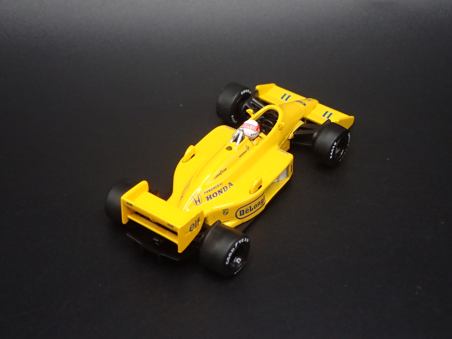 LOTUS 99T #11 1987 MONACO GP SATORU NAKAJIMA VINTAGE F1 RACING 1:64 SCALE DIECAST CAR